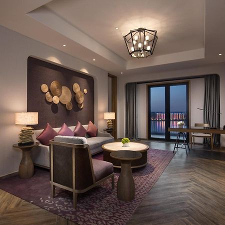 Crowne Plaza Qingdaoorientalmoviemetropolis By Ihg Hotell Exteriör bild