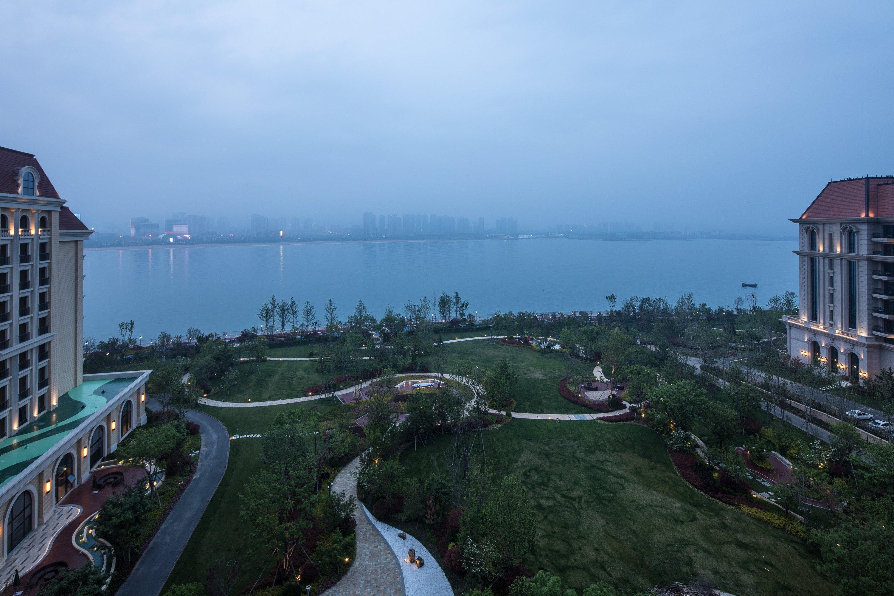 Crowne Plaza Qingdaoorientalmoviemetropolis By Ihg Hotell Exteriör bild
