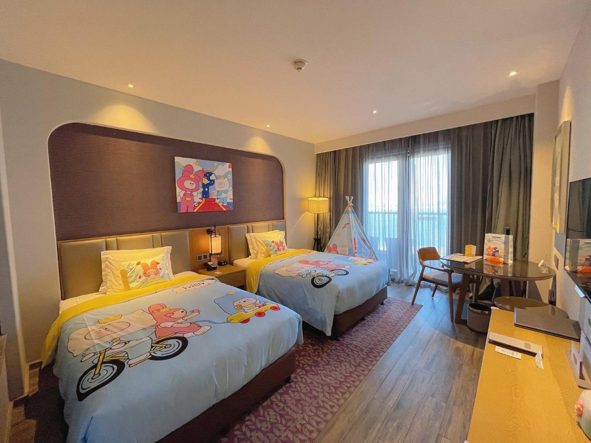 Crowne Plaza Qingdaoorientalmoviemetropolis By Ihg Hotell Exteriör bild