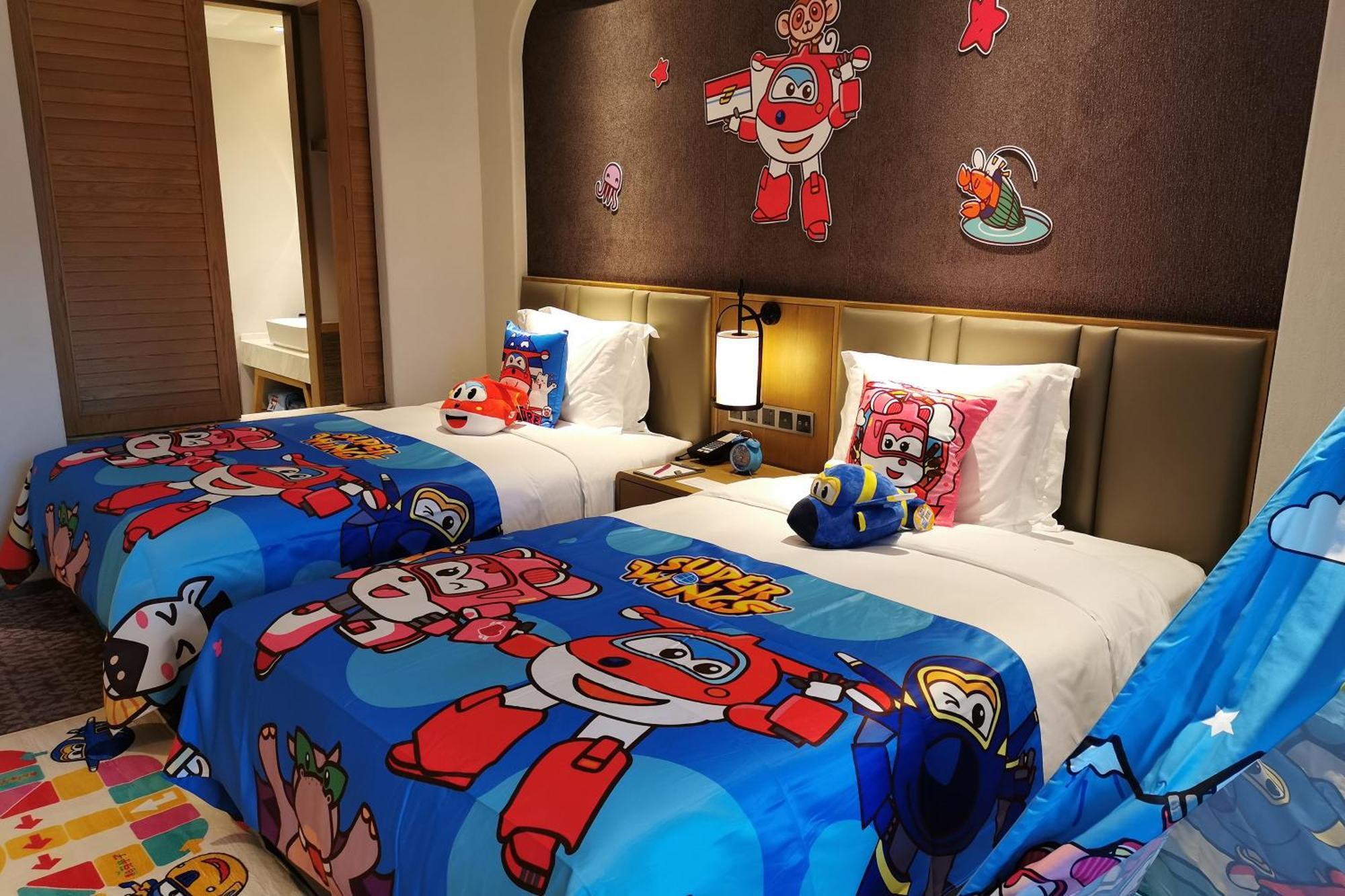 Crowne Plaza Qingdaoorientalmoviemetropolis By Ihg Hotell Exteriör bild